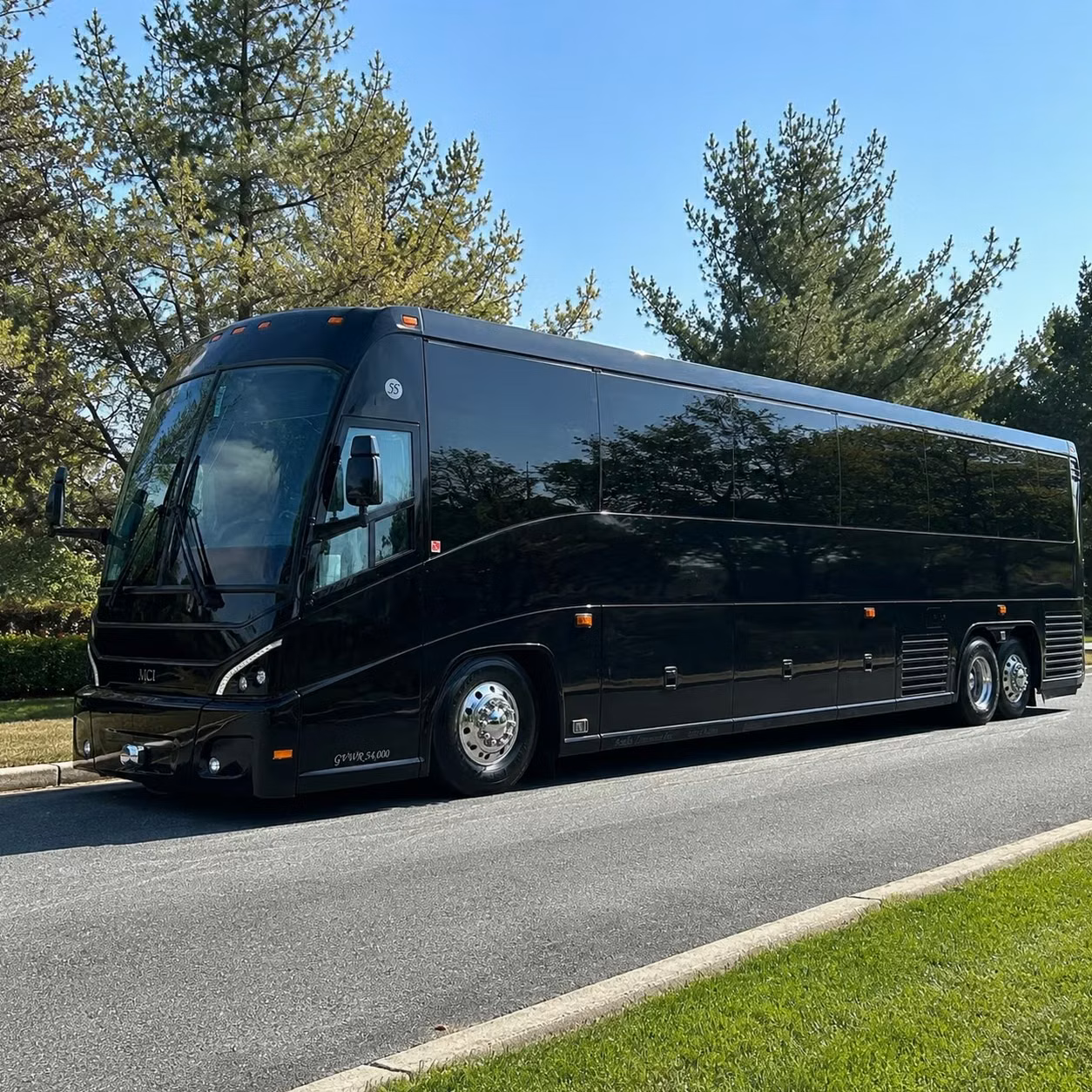 shuttle bus rentals for federal agency employees commuting across the bay area